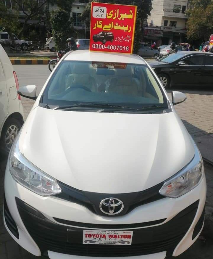 Honda Civic decorated with flowers for wedding rental in Lahore