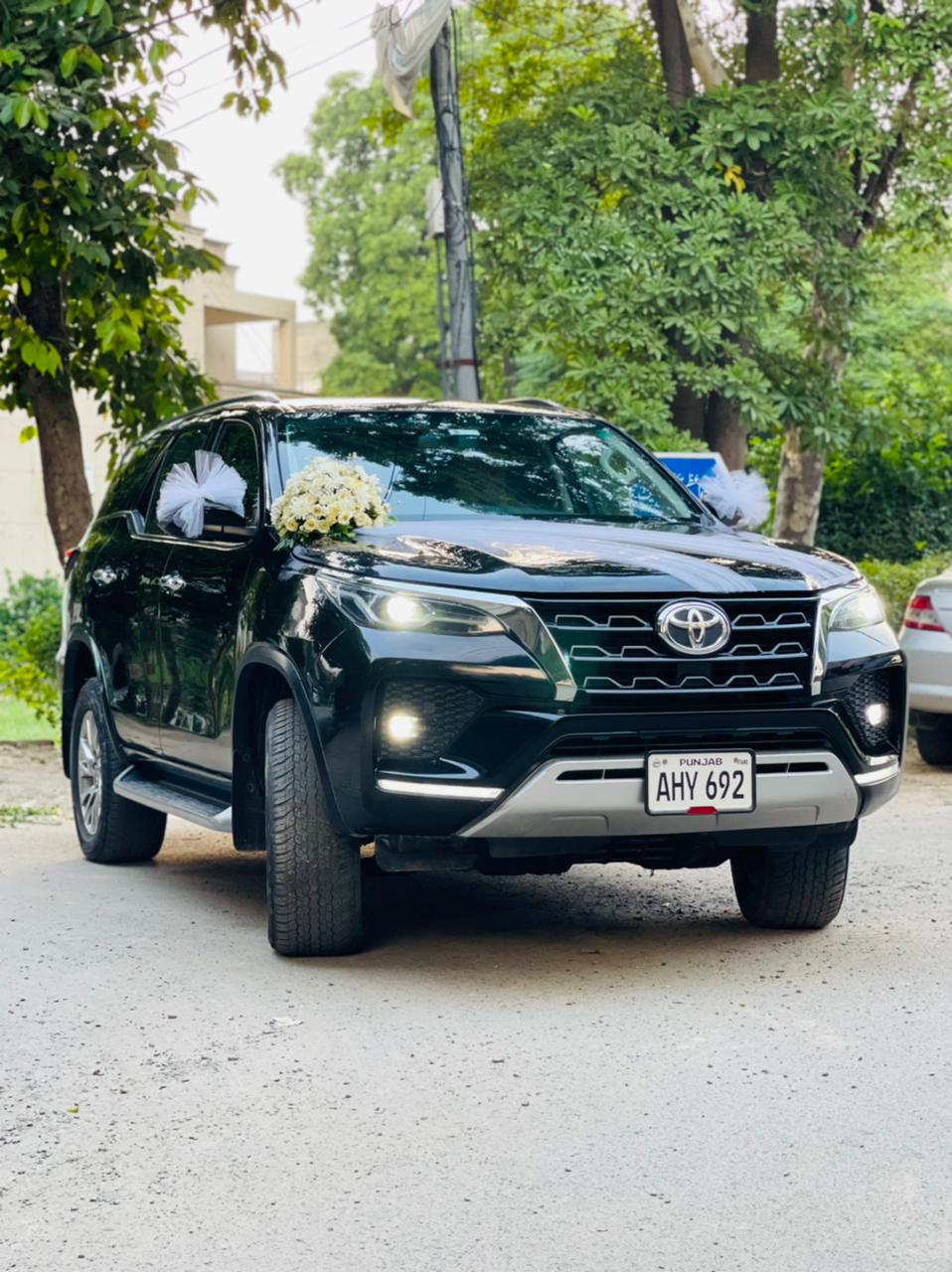 MG ZS SUV available for rent in Lahore